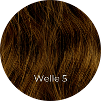 Goldenbraune Extensions gewellt