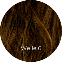 Kastanienbraune Extensions gewellt